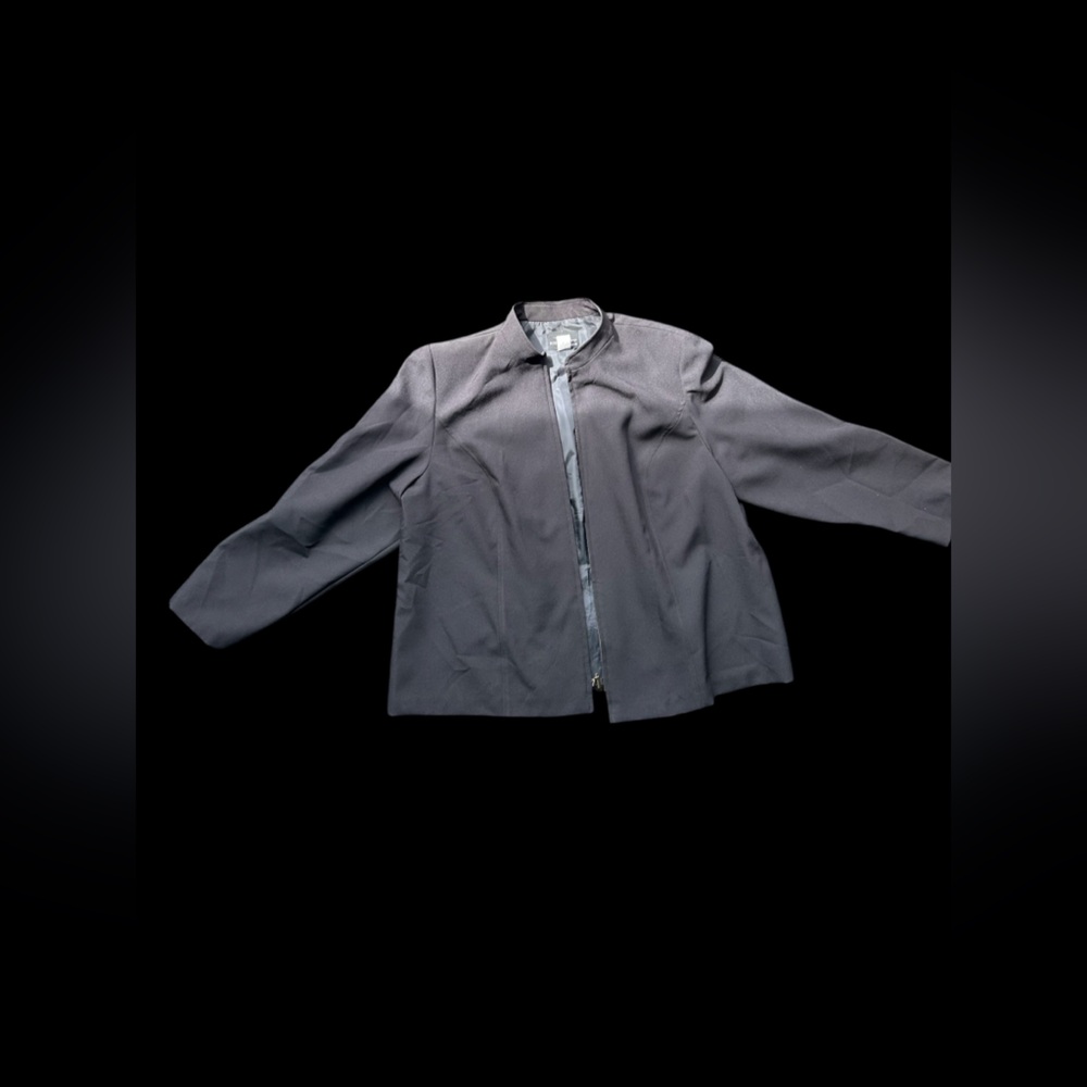 Black Lightweight Polyester Jacket With A Relaxed… - image 1